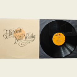 NEIL YOUNG / HARVEST